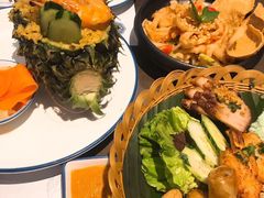 菠萝海鲜炒饭-美奈小馆·越南料理(中航城君尚购物中心店)