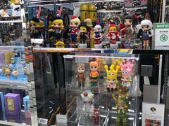 -泡泡玛特POPMART(侨福芳草地店)