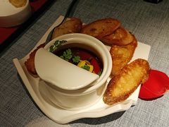 -弦月窗LUNETTE BY AMANDA(复兴路店)