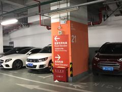 -梅赛德斯奔驰文化中心·停车场