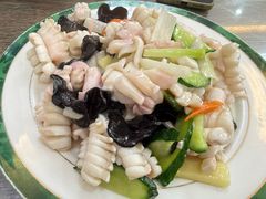 爆炒鱿鱼花-林之六八·6886大连老菜馆