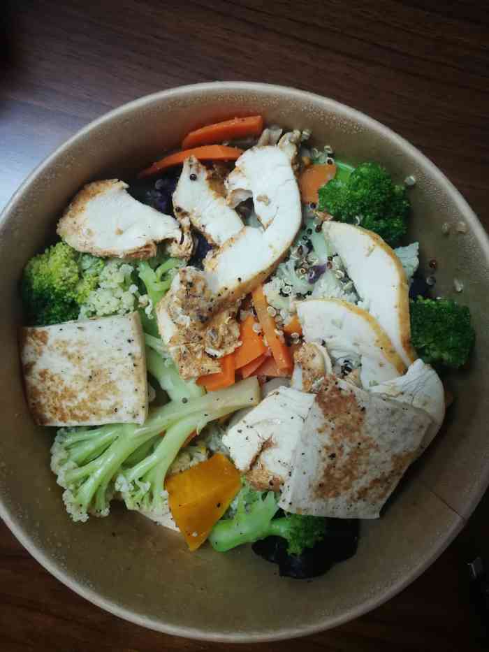 莱维贝贝轻食(亮马桥店)-"依然最喜爱鸡肉粗粮饭,和牛油果酱汁就绝配.