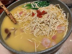 扬州大煮干丝-虫二酒肆(美罗城店)