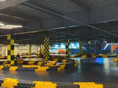 -极限PLAY运动娱乐新世界·团建派对表演休闲馆·室内高空游乐园