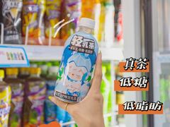 -全家便利店(宜山路站店)