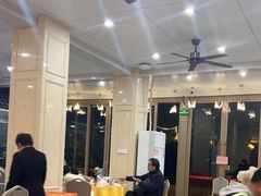 -鹏城人家海鲜酒家·23年老字号(较场尾店)