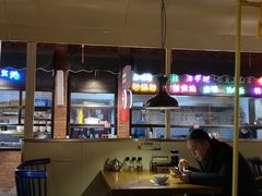 大堂-怪噜范·老贵阳街头名小吃(汇金星力城店)