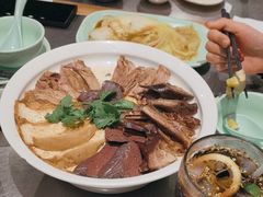 -潮界(LU·ONE凯德晶萃广场店)