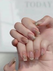 -桃色美甲沙龙