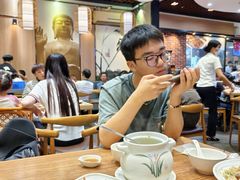 -裕记烧腊连锁餐饮(国商分店)