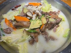 -佬土鹅肠火锅(解放路店)