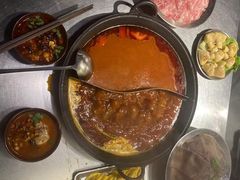 -鹿鸣山草本茶香火锅(园西路店)