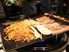 -八色五花肉(新村2号店)