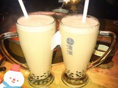 大红袍珍珠奶茶-湊湊火锅·茶憩(杭州湖滨银泰in77店)