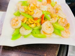 -人民公社铁锅炖·东北菜(卫国道店)