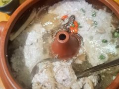 汽锅菌子肉饼-老滇山寨•云南特色菜•地方菜•民族风情歌舞表演(金碧店)