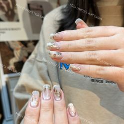 -花系美·美甲美睫精品店