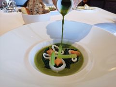 芹菜鱿鱼配南瓜土豆丸子-Le Comptoir de Pierre Gagnaire