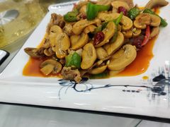 -撒拉人家.酸菜牦牛肉火锅