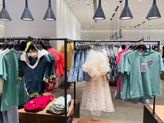 -URBAN REVIVO(西安Momopark店)