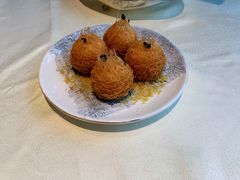 黑松露芋香饼-皇朝会.经典传统粤菜(外滩店)