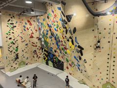 -ROCKPLUS攀岩馆(环宇城店)
