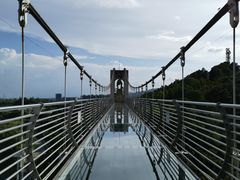 -客天下恐龙水晶玻璃桥