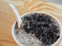 仙草果拼九毛膏-翁林甜品