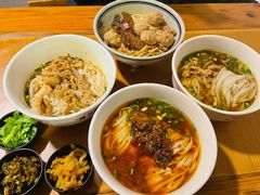 -矮子粉店1985·长沙米粉(湘春路店)