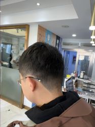 -镁连社·美联社