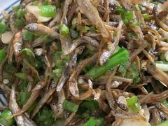 青椒炒小鱼-金必轩(青岩店)