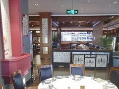 -八府香鸭·啫啫煲(华山路店)