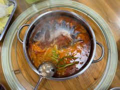 -苗侗地道红酸.酸汤鱼·酸汤牛肉