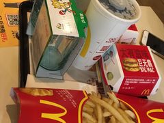 -麦当劳(天津站三店)