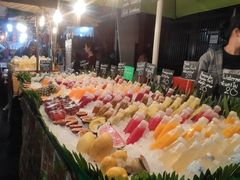 -周日夜市