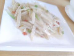 藕尖-几个木匠匠人厨房