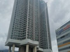 -东荟城名店仓