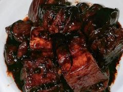 本帮红烧肉-东方明珠老上海8号餐厅(东方明珠广播电视塔店)