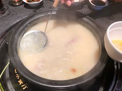 -大匠工房古船木艺术餐厅·猪肚鸡专门店(长白仙岛店)