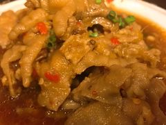 蒜香鸡脚-浩海火烧云傣家菜(京广店)