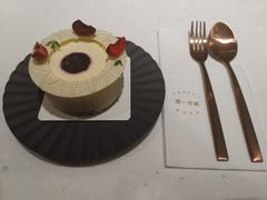 -潮一不贰·法式甜品·生日蛋糕·西式简餐(外滩店)