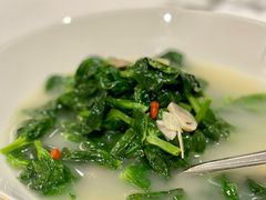 鱼汤煲豆苗-Yan Ting 宴庭中餐厅(上海静安瑞吉酒店)