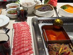 -海底捞火锅鲜切牛肉主题店(长寿路店)