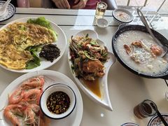 -覃记海鲜美食餐厅