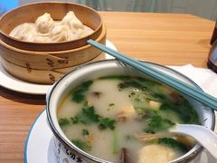 油豆腐鸭血粉丝汤-小杨生煎(湟普汇店)