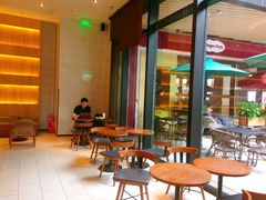 用餐区-星巴克(新达汇三林店)