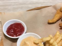 -必胜客(桐梓坡店)