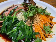 老滇凉米线-老滇山寨•云南特色菜•地方菜•民族风情歌舞表演(金碧店)