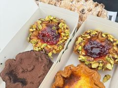 -HOT CRUSH趁热集合·现烤面包(环球港店)