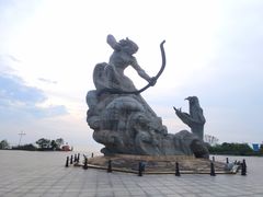 -巴陵广场